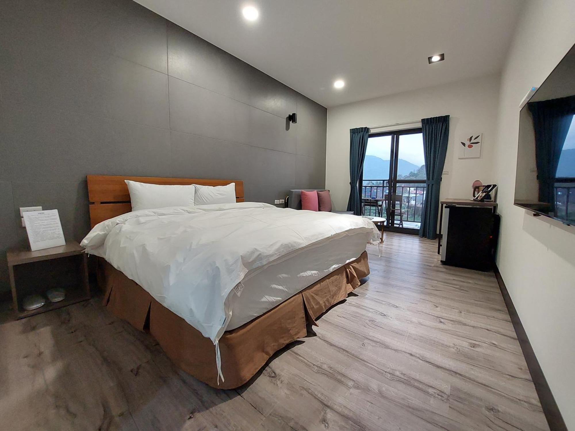 清境依山舞林民宿 Renai Extérieur photo